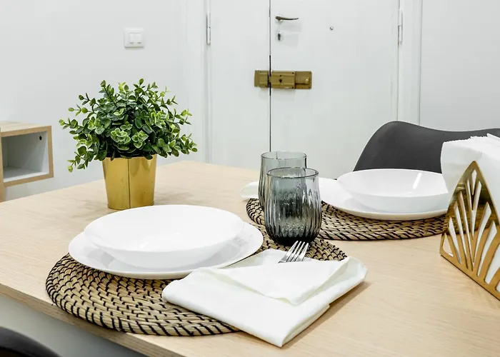 Centocinque Aparthouse - Luxe Apartment *